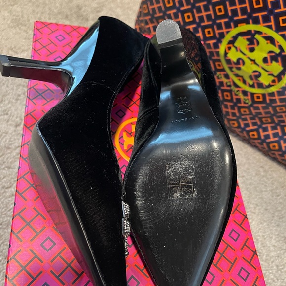 Tory Burch Eleanor pave pump heel velvet shoes size 9.5 worn once - Picture 4 of 12